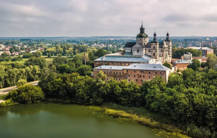 Narodowe Sanktuarium Matki Bożej Szkaplerznej w Berdyczowie bywa określane sercem Ukrainy | fot. Berimorkin/Adobe Stock Narodowe Sanktuarium Matki Bożej Szkaplerznej w Berdyczowie bywa określane sercem Ukrainy | fot. Berimorkin/Adobe Stock