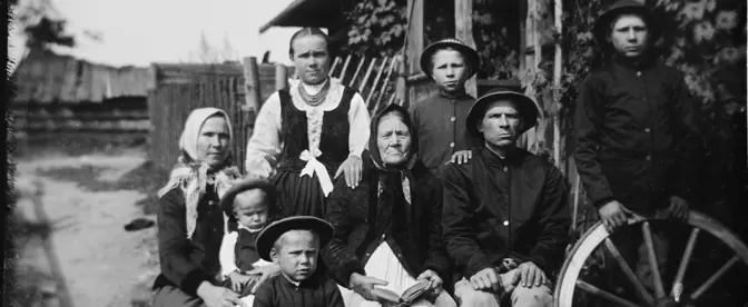 Wielopokoleniowa rodzina z Murzasichla, 1906 rok fot. Zbiory Muzeum etnograficznego w Krakowie