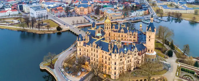 Zamek w Schwerinie – siedziba parlamentu Meklemburgii-Pomorza Przedniego | Fot. Peter Schellig/Travel Collection/East News